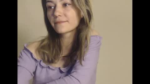 Snapshot of deelightfull chatting on February 11, 2025, 5:29 pm Deelightfull online show from February 11, 2025, 5:29 pm