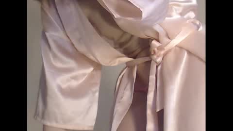 Snapshot of deelightfull chatting on February 13, 2025, 8:27 am Deelightfull online show from February 13, 2025, 8:27 am