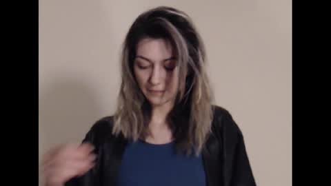 Snapshot of deelightfull chatting on February 28, 2025, 3:15 pm Deelightfull online show from February 28, 2025, 3:15 pm