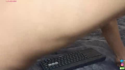 deen_salvatore online show from November 25, 2025, 4:12 am