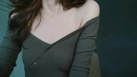 KamiDevi online show from January 7, 2026, 3:47 pm