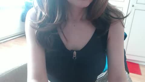 KamiDevi online show from April 16, 2026, 1:01 pm