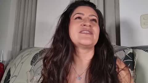 Snapshot of deesseluxure_ chatting on February 15, 2026, 5:59 am Andre online show from February 15, 2026, 5:59 am