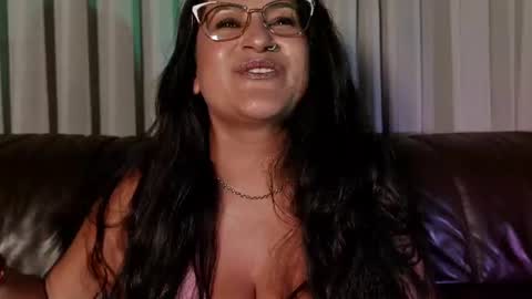 Snapshot of deesseluxure_ chatting on July 7, 2026, 3:31 am Andre online show from July 7, 2026, 3:31 am