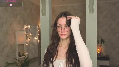 Amy online show from October 8, 2025, 7:44 pm