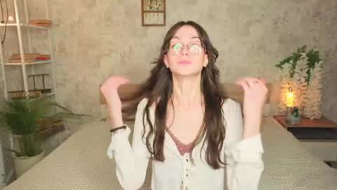 Amy online show from October 12, 2025, 7:24 pm