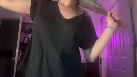 Tori online show from October 16, 2025, 6:47 am