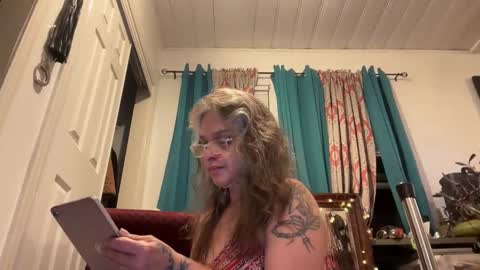 Tori online show from April 24, 2026, 3:20 am