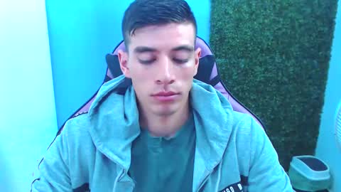 Snapshot of deiby_baby chatting on December 3, 2024, 2:03 am DEIBY online show from December 3, 2024, 2:03 am