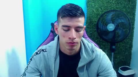 Snapshot of deiby_baby chatting on December 29, 2024, 6:35 am DEIBY online show from December 29, 2024, 6:35 am