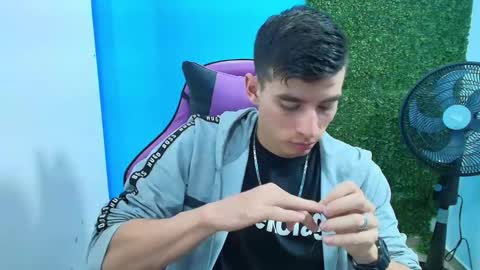 Snapshot of deiby_baby chatting on February 8, 2025, 1:22 am DEIBY online show from February 8, 2025, 1:22 am