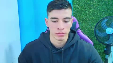 Snapshot of deiby_baby chatting on February 15, 2025, 10:31 pm DEIBY online show from February 15, 2025, 10:31 pm