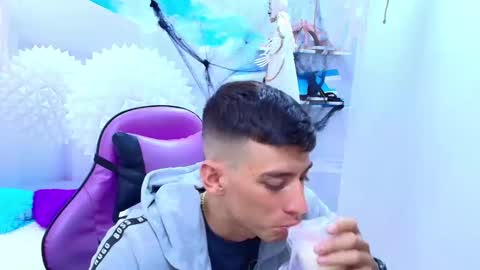 Snapshot of deiby_baby chatting on October 27, 2025, 6:56 pm DEIBY online show from October 27, 2025, 6:56 pm