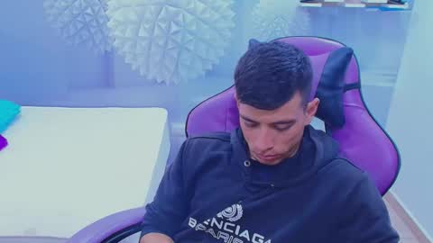 DEIBY online show from November 4, 2025, 6:18 pm