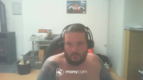 Snapshot of deinspielzeug87 chatting on January 2, 2025, 6:23 pm deinspielzeug87 online show from January 2, 2025, 6:23 pm