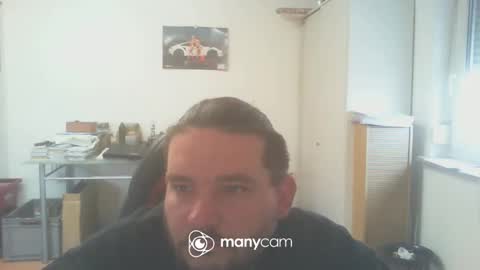 Snapshot of deinspielzeug87 chatting on March 10, 2025, 9:32 am deinspielzeug87 online show from March 10, 2025, 9:32 am