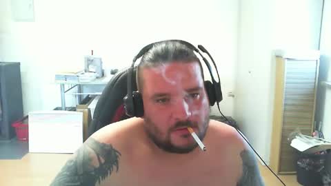 Snapshot of deinspielzeug87 chatting on October 3, 2025, 12:57 pm deinspielzeug87 online show from October 3, 2025, 12:57 pm