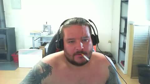 Snapshot of deinspielzeug87 chatting on October 24, 2025, 12:34 pm deinspielzeug87 online show from October 24, 2025, 12:34 pm