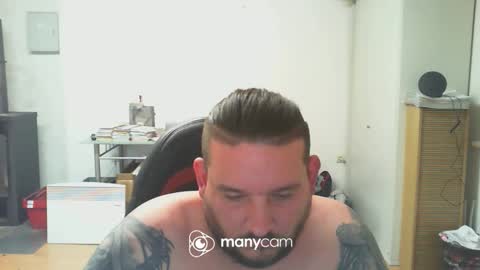Snapshot of deinspielzeug87 chatting on April 10, 2026, 4:33 pm deinspielzeug87 online show from April 10, 2026, 4:33 pm