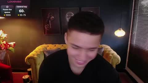 Snapshot of deivid_parker chatting on May 18, 2026, 1:28 pm Deivid online show from May 18, 2026, 1:28 pm