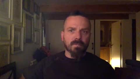 Snapshot of deivitzzz chatting on October 29, 2025, 5:04 pm Hermes online show from October 29, 2025, 5:04 pm