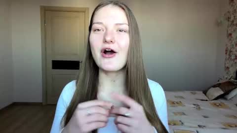 Snapshot of dejameneal chatting on February 9, 2026, 8:18 am Mila online show from February 9, 2026, 8:18 am