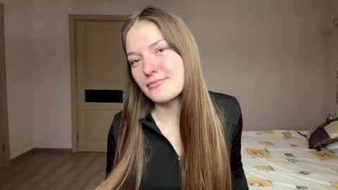 Snapshot of dejameneal chatting on February 12, 2026, 7:47 am Mila online show from February 12, 2026, 7:47 am