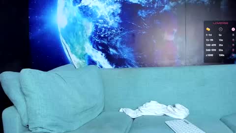 Delessandro online show from January 28, 2025, 2:32 am