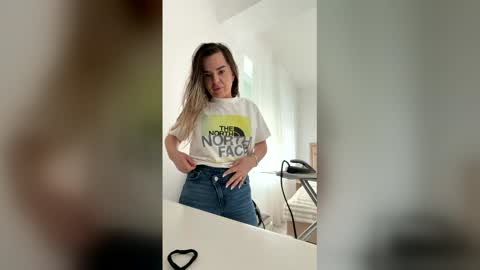 deliadelicious online show from April 13, 2026, 12:43 pm