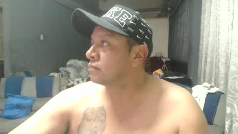 delicioso1223 online show from June 21, 2026, 11:29 pm