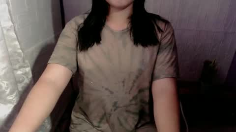 delicious_hanna17 online show from February 23, 2026, 4:32 am