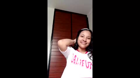 Sarah online show from May 9, 2026, 4:34 pm