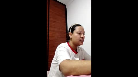 Snapshot of delicious_sarah07 chatting on May 19, 2026, 12:33 pm Sarah online show from May 19, 2026, 12:33 pm