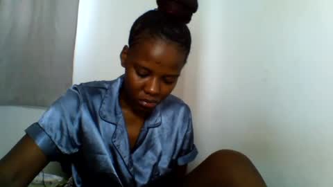 Snapshot of deliciousbabe01 chatting on June 18, 2026, 6:13 am EVAH online show from June 18, 2026, 6:13 am