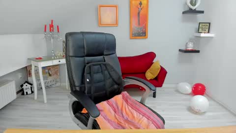 DeliciousLolly online show from February 20, 2025, 5:01 am