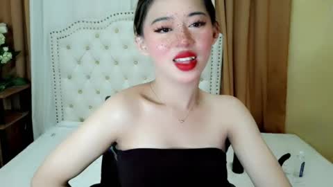 Snapshot of deliciously_sophie chatting on June 20, 2026, 4:37 am Sophie online show from June 20, 2026, 4:37 am