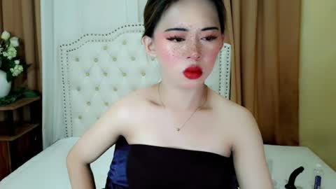 Snapshot of deliciously_sophie chatting on June 22, 2026, 4:09 am Sophie online show from June 22, 2026, 4:09 am