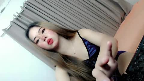 Snapshot of deliciously_sophie chatting on July 9, 2026, 2:15 am Sophie online show from July 9, 2026, 2:15 am