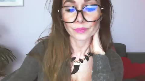Snapshot of delilah_sweet chatting on April 8, 2026, 4:07 pm delilah_sweet online show from April 8, 2026, 4:07 pm