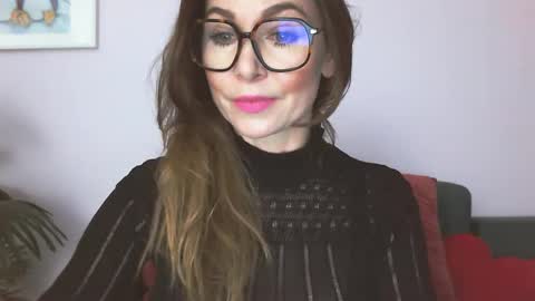 Snapshot of delilah_sweet chatting on April 16, 2026, 2:18 pm delilah_sweet online show from April 16, 2026, 2:18 pm
