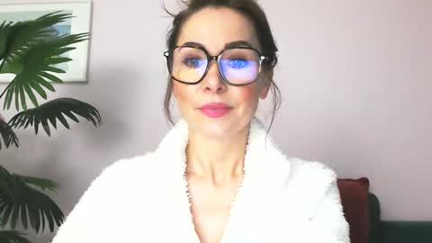 Snapshot of delilah_sweet chatting on June 8, 2026, 3:23 pm delilah_sweet online show from June 8, 2026, 3:23 pm