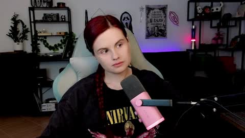 dellacrush_ online show from March 29, 2026, 5:13 pm