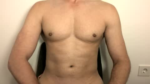 Snapshot of dellamoro chatting on June 11, 2026, 10:30 pm dellamoro online show from June 11, 2026, 10:30 pm