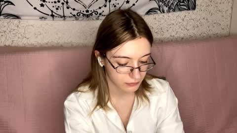 Snapshot of dellisifuentes chatting on January 8, 2026, 12:18 pm Sia online show from January 8, 2026, 12:18 pm