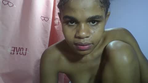 delphine online show from April 5, 2026, 4:31 am