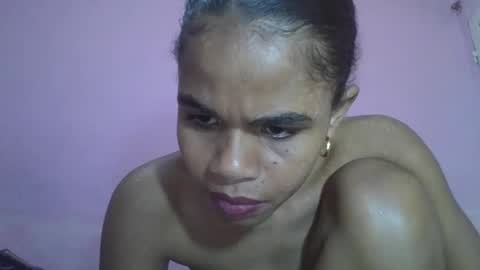 Snapshot of delphineee chatting on April 21, 2026, 4:34 pm delphine online show from April 21, 2026, 4:34 pm