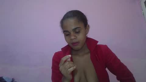 Snapshot of delphineee chatting on April 22, 2026, 4:37 am delphine online show from April 22, 2026, 4:37 am