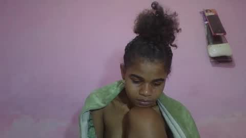 Snapshot of delphineee chatting on May 13, 2026, 6:55 am delphine online show from May 13, 2026, 6:55 am