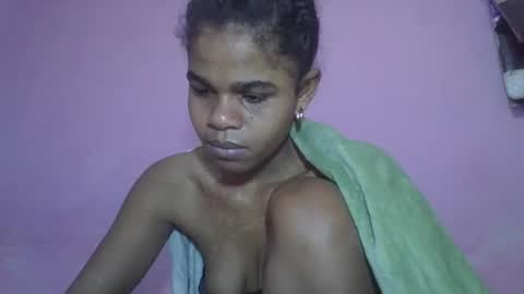 Snapshot of delphineee chatting on May 17, 2026, 5:38 am delphine online show from May 17, 2026, 5:38 am