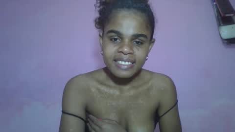 Snapshot of delphineee chatting on May 18, 2026, 6:19 am delphine online show from May 18, 2026, 6:19 am